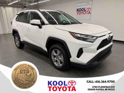 2025 Toyota RAV4 XLE