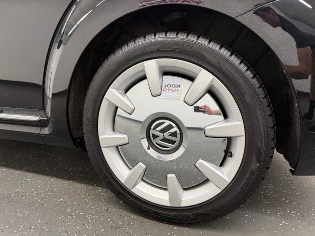 2019 Volkswagen Beetle 2.0T SE