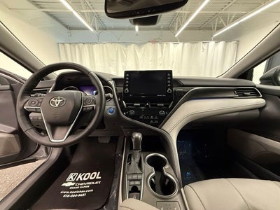 2021 Toyota Camry Hybrid XLE