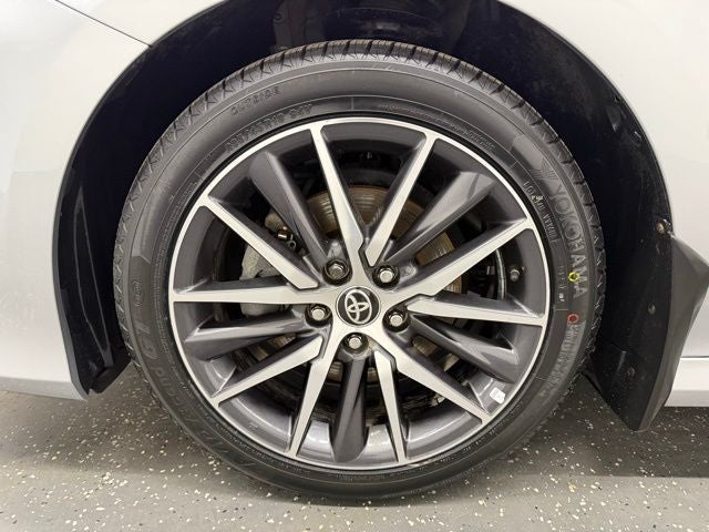 2021 Toyota Camry Hybrid XLE