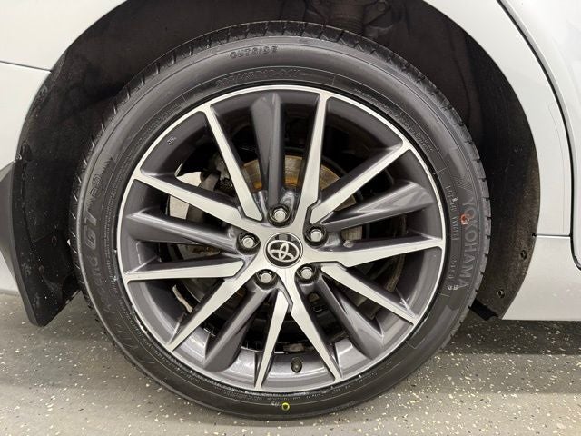 2021 Toyota Camry Hybrid XLE