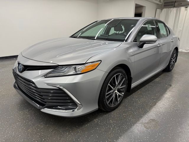 2021 Toyota Camry Hybrid XLE