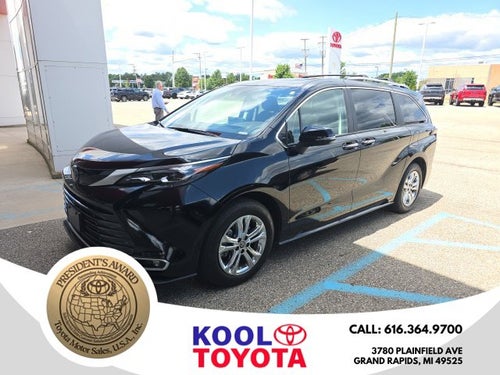 2024 Toyota Sienna Platinum 7 Passenger