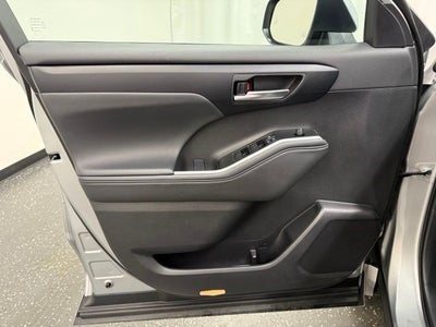 2025 Toyota Highlander XLE