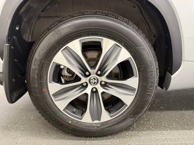 2025 Toyota Highlander XLE