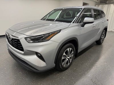 2025 Toyota Highlander XLE