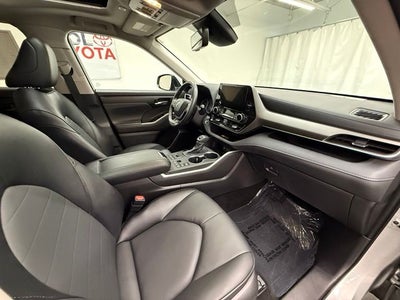 2025 Toyota Highlander XLE