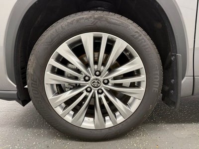 2025 Toyota Highlander Platinum