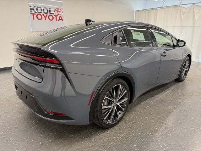 2025 Toyota Prius XLE