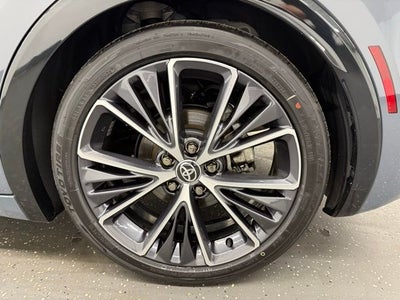 2025 Toyota Prius XLE