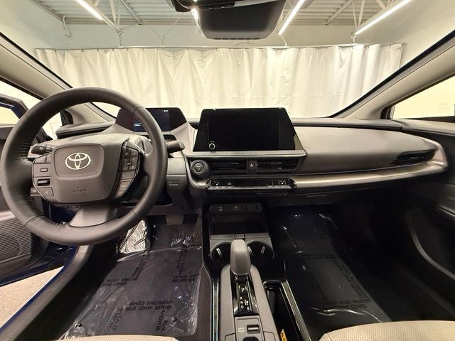 2025 Toyota Prius XLE
