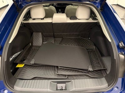 2025 Toyota Prius XLE