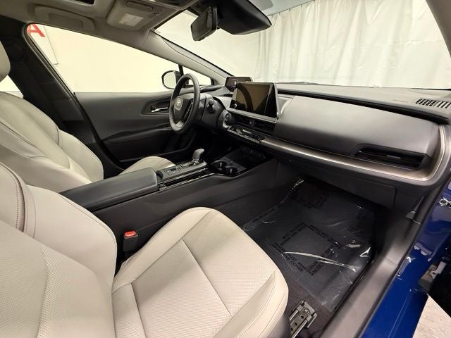 2025 Toyota Prius XLE