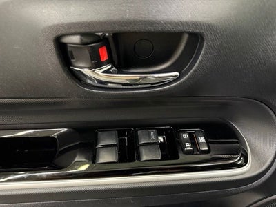 2016 Toyota Prius c Two