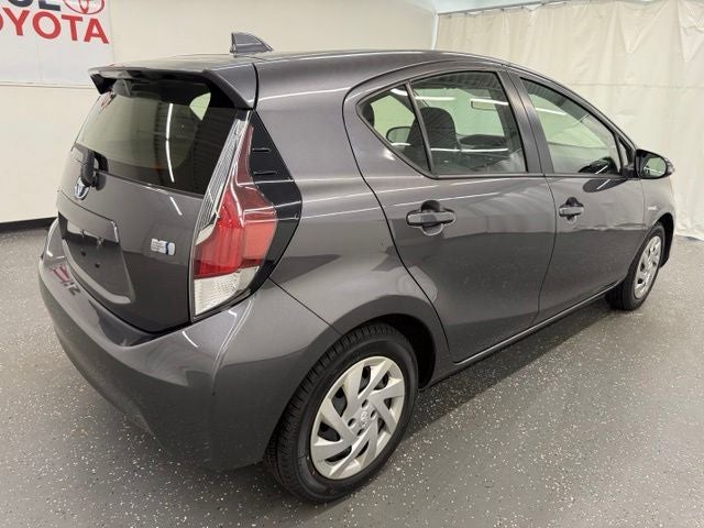 2016 Toyota Prius c Two