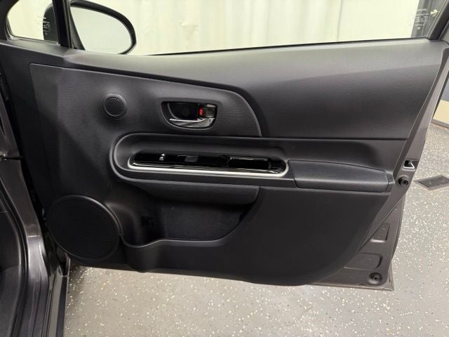 2016 Toyota Prius c Two