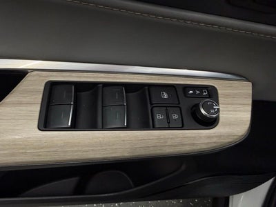 2023 Toyota Venza XLE