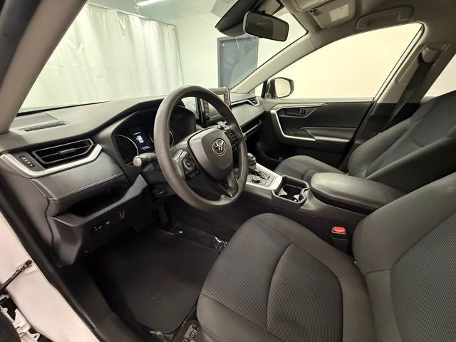 2020 Toyota RAV4 Hybrid LE